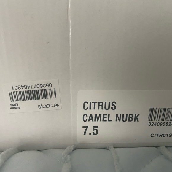 Steve Madden wedges - classic and cute - worn twice . - Picture 5 of 5